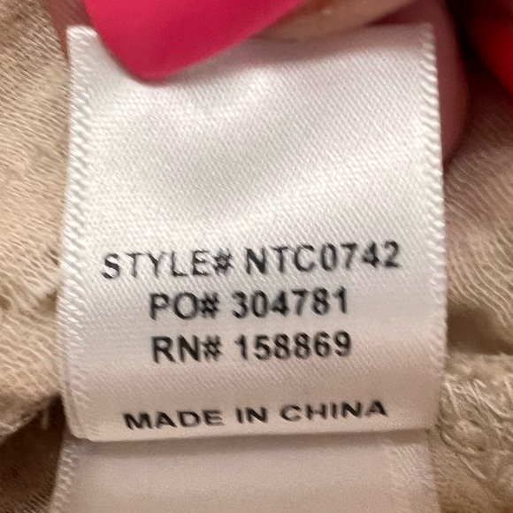 Promesa Lightweight Tan Long Sleeved Chest Pocket Blouse. Size Small. NWT. - Picture 12 of 13